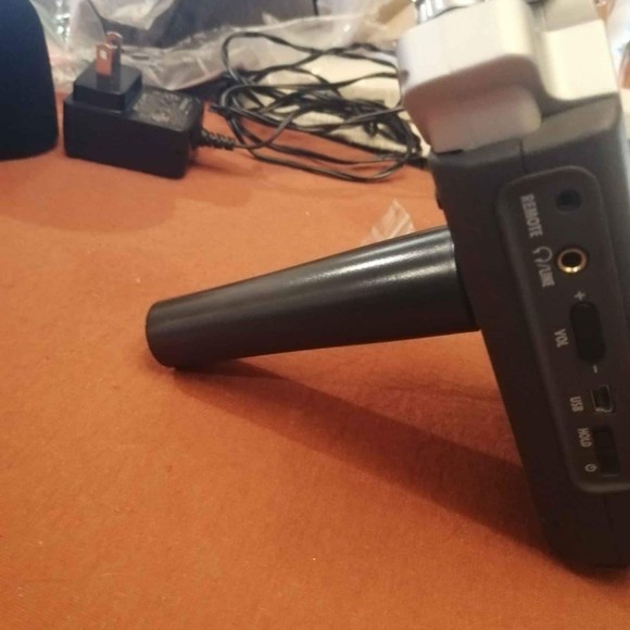 Zoom H4n Portable Recorder - Stereo Mics - XLR Inputs - 16GB SD - Picture 6 of 10